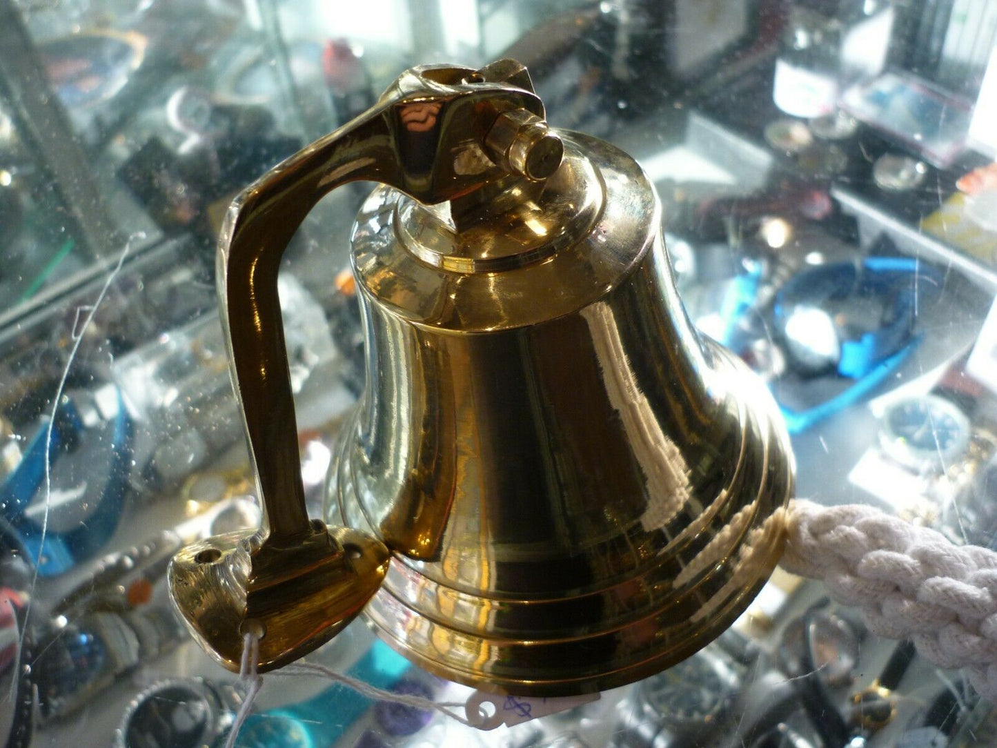 BRASS WALL BELL VINTAGE SHIP's SCHOOL PUB LAST ORDERS DINNER DOOR 4'' AU STOCK !
